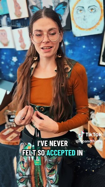 Just a few little things I’ve learned from working the Renaissance faires this season! I believe I have stumbled upon one of the nicest and accepting communities, filled with kindness and kindred spirits. There is a plethora of creativity and imagination within these spaces and I feel so right at home. I really hope in the upcoming year and season, to hit more ren faires and possibly include a whole circuit in my schedule! We shall see! Any faires or festivals you’d want to see Mo and Thyme at? 