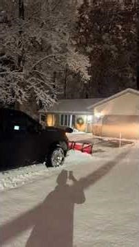 Boss HTX Back Dragging Snow! #bosssnowplows #chevysilverado