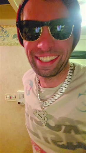 Dillon J (@dillonjensen21)’s videos with original sound - 90smusic{musicName}z32