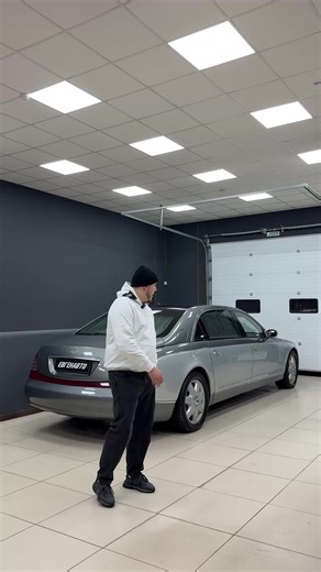 САМЫЙ ДЕШЕВЫЙ MAYBACH В РОССИИ‼️ Maybach 62 2004 год 5.5 | 550 лс | АКПП ЗАДНИЙ ПРИВОД WDBVG78J85A001078 Лучший из лучших! Лучший премиум седан! Это ультрароскошь, которую ты можешь себе позволить. Автомобиль строго для задних пассажиров, в котором люди будут себя чувствовать - превосходно! Всех функций этого автомобиля не перечислить: полностью раскладывающиеся в лежачее положение задние кресла, приборная панель в потолке с показаниями скорости, времени и температуры снаружи, холодильник и отсе