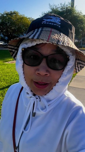 1 hour walking every afternoon. #fbreelsfypシ゚viralfbreelsfypシ゚viral #fbyシvideo | Chona Saints | Facebook