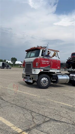 39K views · 1.5K reactions | That’s a wrap! Mr. Show Committee Chair, Peter Wild, heading home from the fantastic 2025 ATHS convention. — Bonus content here on FB $2/mo: https://www.facebook.com/groups/mfrsubscribers — 15% off code RED15 at RenegadeProductsUSA.com — 10% off code missflatbedred at https://nxt-journey.com/ | Miss Flatbed Red | Facebook