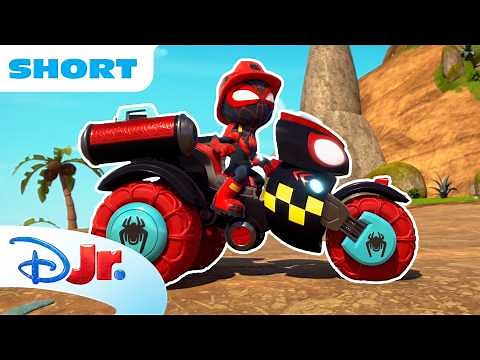 Ghost-Spider and Spin Rescue Mr. Von Carnegie! 🥹🕷️ | Meet Spidey and his Amazing Friends|‪@disneyjr‬