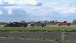 Lambo Revuelto vs Ferrari SF90 vs Porsche 918: hybrid drag-race da cardiopalma