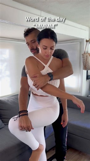 10K views · 40 reactions | DIY Back Cracking Tips #BackCracking #DIY | Bone Crack Babe | Facebook