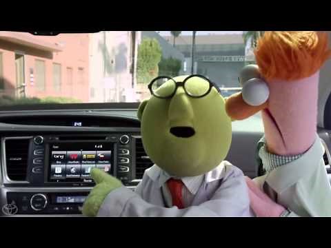 Toyota Highlander Surprise Starring the Muppets 2014 Toyota Highlander