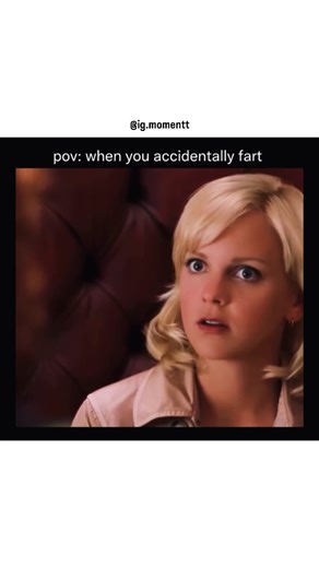 𝗜𝗚.𝗠𝗼𝗺𝗲𝗻𝘁𝘁 on Instagram: "Iconic 😂 Queen Latifah brought Aunt Shaneequa to life, parodying the Oracle, in 'Scary Movie 3' (2003). Her love for spoof films led her to join, especially for the chance to rock the legendary 'Matrix' coat and share scenes with Pamela Anderson. To nail the role, Latifah combined the Oracle's mystique with her signature bold style. She embodied a strong, self-defense expert version of the character, making the parody both genuine and standout. (Source: Blackf