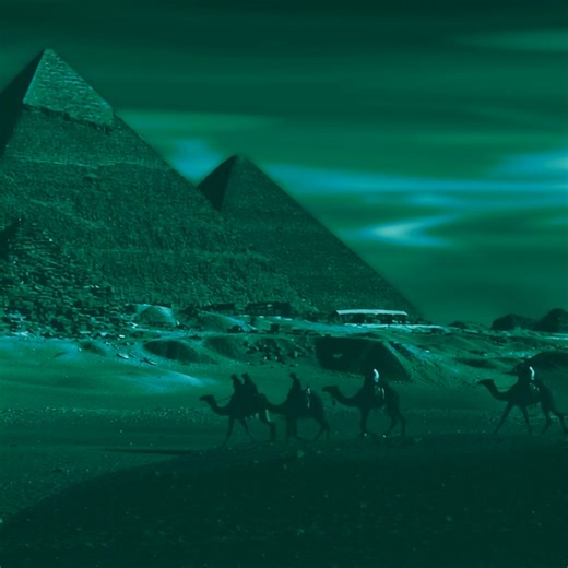 The first track “Dead Sea Scrolls” from my ambient art-rock project - nightvision , is now available everywhere - full LP drop is January 2, 2026 Search : nightvision “Dead Sea Scrolls” you won’t find it under Devon Allman Recorded during the pandemic lockdown and in the vault for 5 years - nightvision is an instrumental record influenced by The Cure, The Police, Satriani, Vai, Pink Floyd …heavy on shredder style guitars & synth. I hope that it takes you to another place 🌑🥽 | Devon Allman