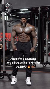 Everyone always asks me about my ab routine—so here’s the truth! I’m finally sharing what it takes to make your abs pop. Spoiler: it’s mostly what you eat. When I started my fitness journey, I trained abs hard and built a solid foundation, so now, I just hit them sparingly, usually with full-body or HIIT sessions. Why? To avoid over-thickening, my focus now is to maintain keep my midsection tight. A strong ab routine is great, but if your diet isn’t dialed in, all those reps won’t make a differe