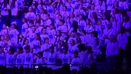 Sebastien and 8,000 other children performed “Gravity” from Wicked at The O2 Arena with Young Voices last night — it was truly spectacular. The entire event was magnificent and unforgettable. #youngvoices2026 #london #O2Arena #memorablemoments