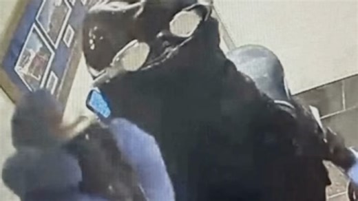 Man in Scuba Gear Allegedly Swims Up to Disney Springs Restaurant, Robs It