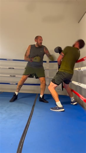 🥊 BOX YOUR WAY INTO A STRONGER, SHARPER, MORE ENERGISED YOU! 🥊 If you’ve been looking for a fun, high-intensity way to move your body, boost your confidence, and torch stress… boxing training is the undefeated champion. Here’s why: 🔥 Builds full-body strength without feeling like a chore 🔥 Skyrockets your cardio stamina 🔥 Sharpens focus, discipline, and mental toughness 🔥 Releases tension and melts stress FAST 🔥 Makes you feel powerful — inside and out Whether you’re a beginner or levelin