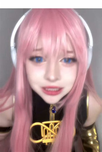 Serious 2 AM Cosplay Inspiration