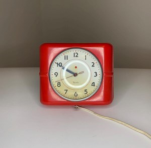 Vintage Westclox "belfast" Red Electric Wall Clock - Etsy