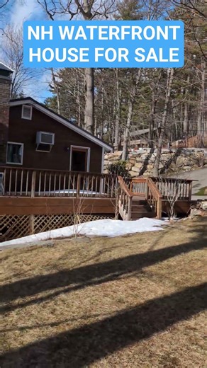 NH Lake Life - Waterfront House on Lake Winnipesaukee For Sale
