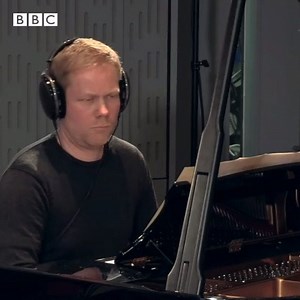 This is composer Max Richter in session for In Tune, performing music from SLEEP. We'll be broadcasting this eight-hour work, in full, overnight, on Saturday 11 April. It starts at bedtime, and you can listen on BBC Sounds: https://bbc.in/2Xnfpj7 | BBC Radio 3