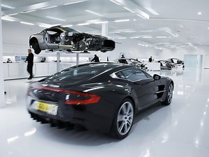 Megafactories vous invite dans l'usine de production de l'Aston Martin One-77