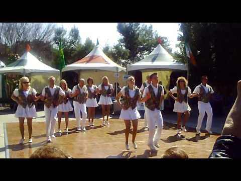 Clogging dance by the Cripple Creek Cloggers