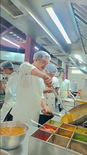 chef logo ke sath masti