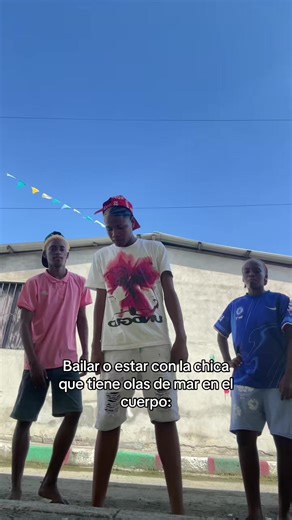 Bailar o estar con la chica que tiene olas de mar en el cuerpo:#fyppppppppppppppppppppppp #viraltiktok #virall #paratiiiiiiiiiiiiiiiiiiiiiiiiiiiiiii #humor