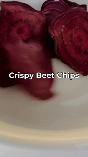 Tired of overpriced store-bought beet chips? Here’s how to make your own crispy, healthy beet chips at home using a food dehydrator! ✨ Why you’ll love beets: Beets are loaded with antioxidants, fiber, and essential nutrients like potassium and folate. They’re known to: → Support heart health ❤️ → Help lower blood pressure → Boost stamina energy naturally → Support healthy digestion Easy to make, super affordable, and SO satisfying to snack on — straight from your dehydrator! 💡 New to dehydratin