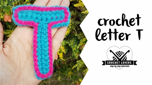 Almost everyone crochets the letter T wrong at first