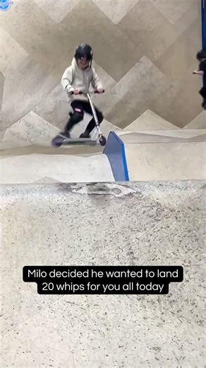 Milo wanted to say thank you for 20K… so he set himself a challenge 😅🛴 20 whips for 20K followers. Forever grateful for all the love and support 💛 #tailwhip #scooterkid #scooting #stuntscooter #scooter