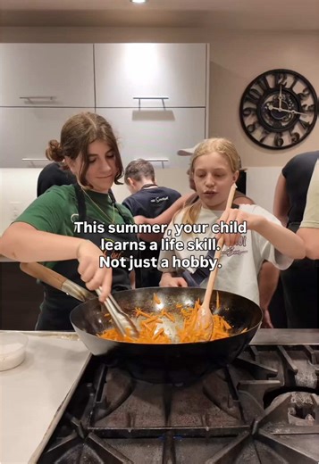 Flour on aprons, big laughs, proud little chefs plating meals they made themselves and confidence growing every single day! Our summer cooking camp isn’t just about recipes. It’s about independence, creativity, and kids discovering what they’re capable of. 📍 Midtown Toronto & Vaughan 📅 Summer camps run June 22 – Sep 4 from 9am–4pm 👉 Save their spot at thechefupstairs.com #thechefupstairs #torontocookingclass #torontokidsactivities #kidscookingcamp #torontokidscamp
