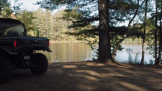 It's here! ⭐📹 Discover the wonders of Lincoln County, the gateway to Wisconsin’s Northwoods! Follow along as we explore scenic drives on Highway 107, hit the trails, visit charming downtown Merrill, and enjoy lake life in Tomahawk. From dog sledding to dining, there’s something for every adventurer! Watch the newest #DiscoverWisconsin episode ‘Lincoln County - What's Behind the Trees’ with us now: https://bit.ly/40N2zLP 📍: Visit Lincoln County Wisconsin | Discover Wisconsin