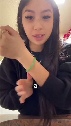 Why It's Almost Impossible To Put On Jade Bracelet