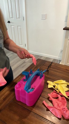 DIY Balloon Column! Easter idea! #creatorsearchinsights #easter #eastersunday #easteregghunt #easter2024 #balloonideas #howto #tutorial #balloontutorial #diy #learning #learnontiktok #balloon101 #diyballoons #diyballoonstand #diyproject #balloonhack #ballooncolumnstand #balloonwall#howtoattachaballoon #tips #tipsballoons #balloontips #balloonartist #balloontiktok #balloongarland #balloonorganization #diygarland #diyballoons #howtoblowballoons #diyballoongarland #diyballoontips #howtodoballoons #