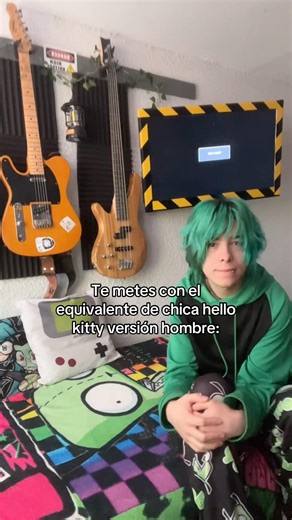 Te metes con el equivalente de chica hello kitty versión hombre:
