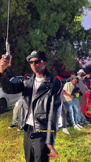 Uyaphapha Song Lyrics with English Translation