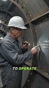 How Do They Build a Submarine That Can Survive Underwater?