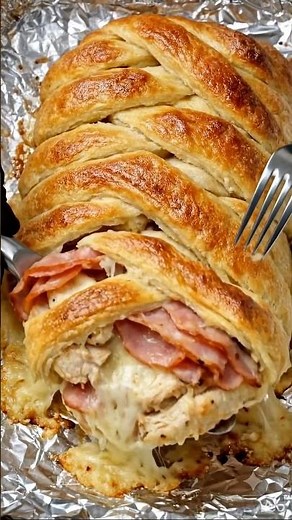 Cheesy Chicken Cordon Bleu Crescent Braid Easy Stuffed Chicken Bake Recipe 🧀🍗