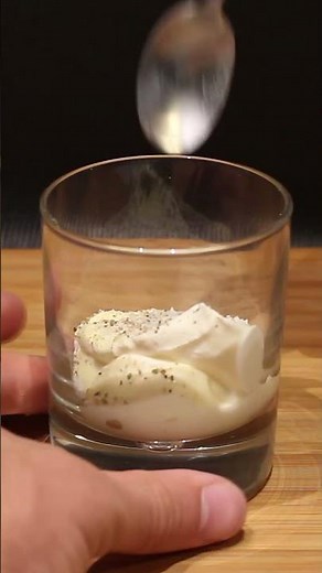 Easy sour cream dipping sauce