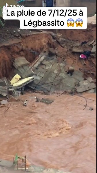 Aider nous svp tagueurs les autorités 🙏🙏🙏>>