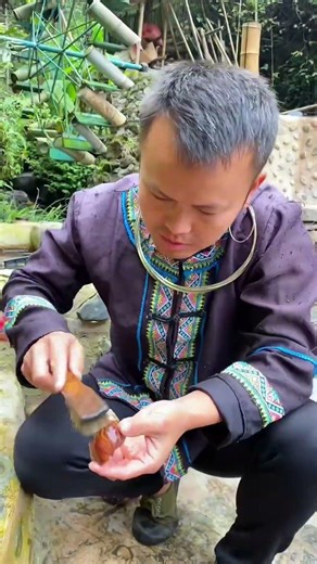 ASMR MUKBANG：WHERE DID THE SNAILS COME FROM_ THEY ARE SO FRAGRANT.