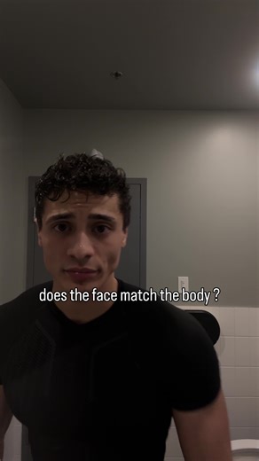 i’m just a chill guy. but deep down a walking machine and weapon. but like i said IM a nice guy 😎 #mensfitness #gym #ripped #leanbody #aesthetic