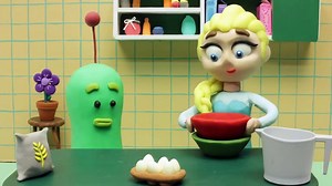 Frozen Elsa visits doctor and checks eyes Frozen Play Doh Cartoon Stop Motion-hxyh5s5nQdk