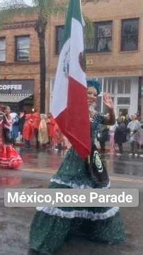Mexico at the parade #Mexico #pasadenaca #roseparade #desfiledelasrosas