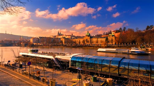 プラハ街歩き ─ 都心を巡る旅