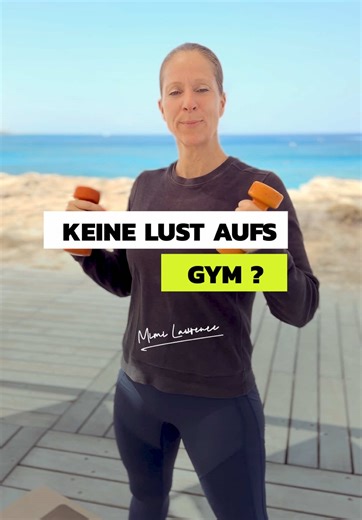 Keine Motivation auf Gym? Fehlt dir auch manchmal die Motivation oder Zeit im stressigen Alltag, oder auch der Spass um regelmässig ins Gy zu gehen, um dort zu trainieren? So wieso ist Fitnessstudio nicht so dein Ding? Ich bin gespannt, ob Du Team Gym oder Team zu Hause trainieren bist! Wenig Bewegung und ständiges sitzen vor Bildschirmen verändert unsere Haltung. Unser Rücken rundet sich , der Kopf kippt immer weiter nach vorne. Der Nacken leidet. Und auch die Schmerzen rund um das Schulterblat
