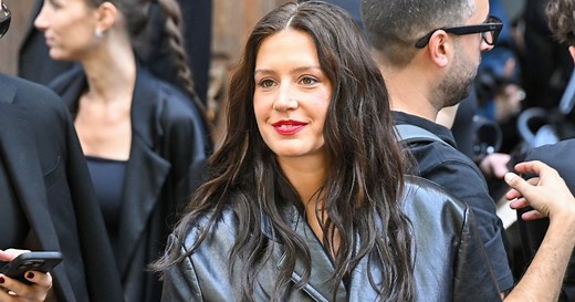Adèle Exarchopoulos transformée : elle surprend avec un carré noir ultra-court (photos)