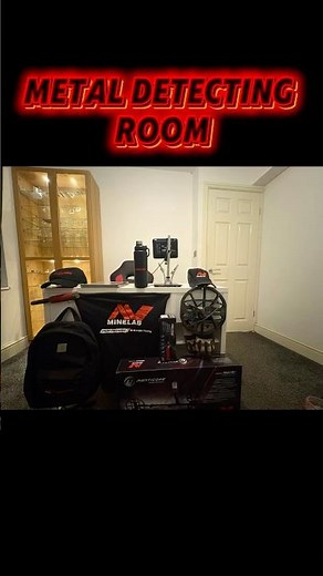 Metal detecting Room build time lapse
