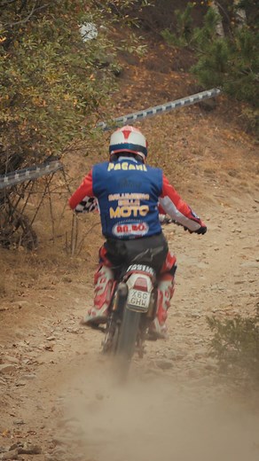 44K views · 663 reactions | 2023 FIM Enduro Vintage Trophy day 2 was a challenge for some vintage bikes climbing up to 2000m of altitude! But age brings wisdom and the camaraderie here is awesome.  ️ Future7Media Philippe Teixeira + Pedro Terleira #Enduro21 #ThisIsEnduro #EnduroVintageTrophy #EnduroVintage | enduro21.com | Facebook
