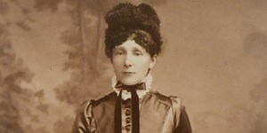 La storia di Lady Anne Blunt, la viaggiatrice e allevatrice di cavalli che attraversò il mondo