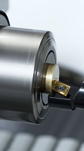 56K views · 548 reactions | Easily adjust the cutting edge height in machines without a Y2 axis capability using NTK Cutting Tool's DS-ACH Holders!  This patented holder design improves rigidity, compared to conventional holders, to eliminate vibration! #cnc #machine #machining #cuttingtools #ntk #tungaloy | Tungaloy-NTK America, Inc. | Facebook