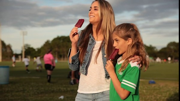 GOSUN Chill Solar Cooler + SolarTable 60 & PowerBank+ | Iceless Solar Powered Cooler, Wheels & Portable Foldable Solar Table with Portable Battery| Solar Camping Equipment & Solar Power Charger