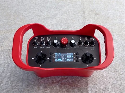 从车间到旷野，从起重到浇筑-一台工业遥控器，搞定全场景工业控制